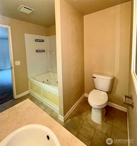 13225 SE 337th Street, Auburn, WA 98092