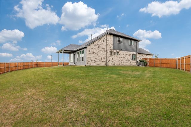 3800 Summerfield Drive, Crandall, TX 75114