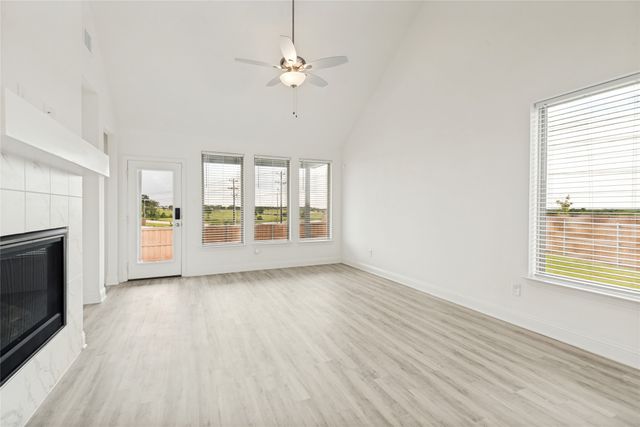 3800 Summerfield Drive, Crandall, TX 75114