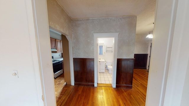 311 Allston St 10, Boston, MA 02135