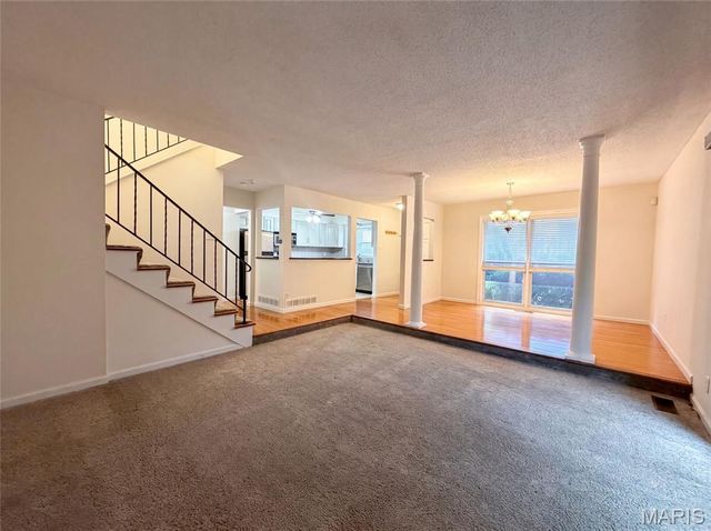 1154 Rue La Chelle Walk 1154, St Louis, MO 63141