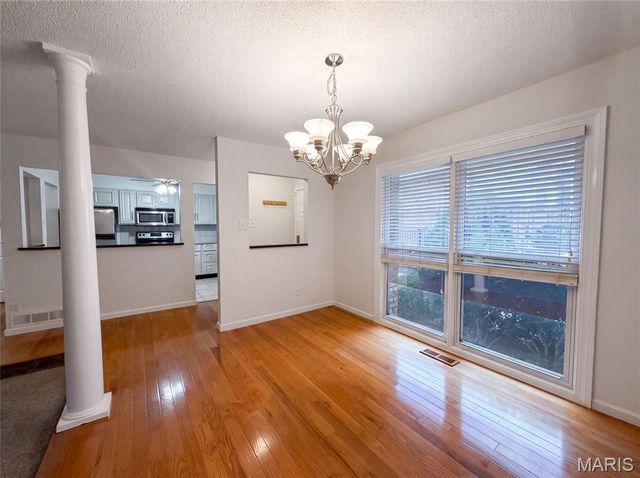 1154 Rue La Chelle Walk 1154, St Louis, MO 63141