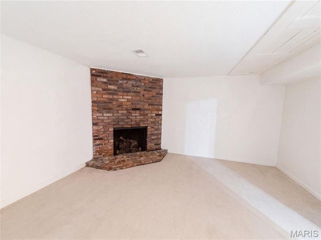 1154 Rue La Chelle Walk 1154, St Louis, MO 63141