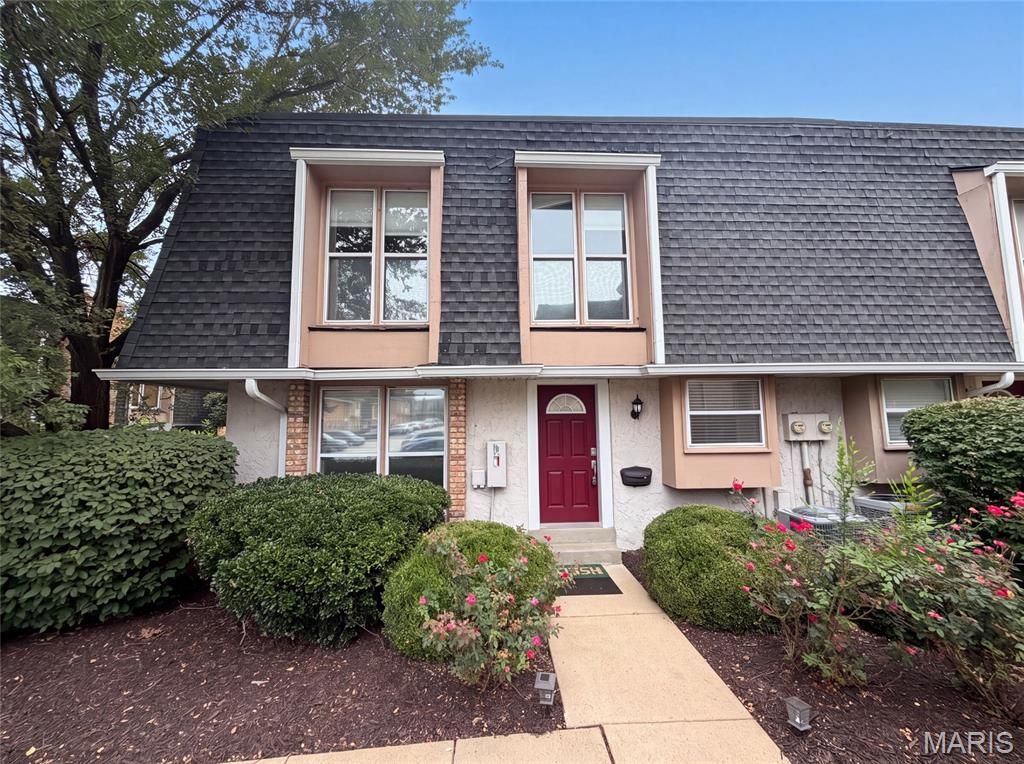 1154 Rue La Chelle Walk 1154, St Louis, MO 63141