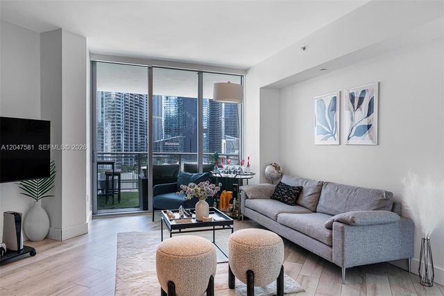 350 S Miami Avenue 2108, Miami, FL 33130