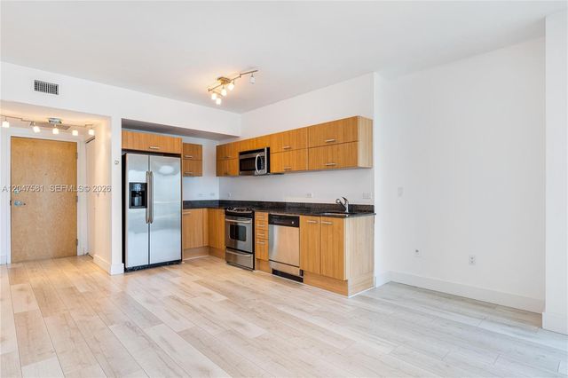 350 S Miami Avenue 2108, Miami, FL 33130