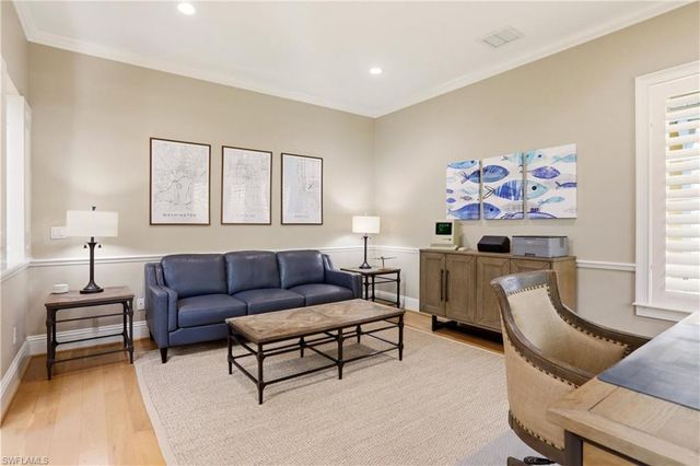 4335 7th AVE SW, Naples, FL 34119