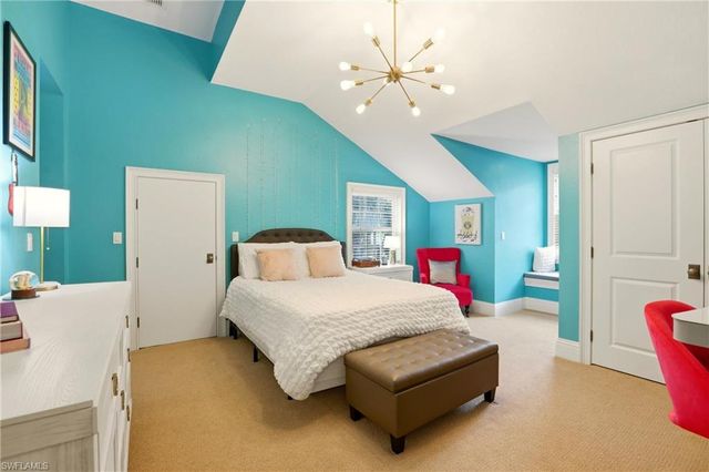 4335 7th AVE SW, Naples, FL 34119