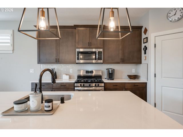 12501 Ne 102ND Way, Vancouver, WA 98682