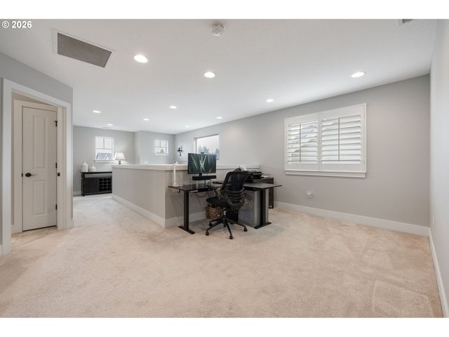 12501 Ne 102ND Way, Vancouver, WA 98682