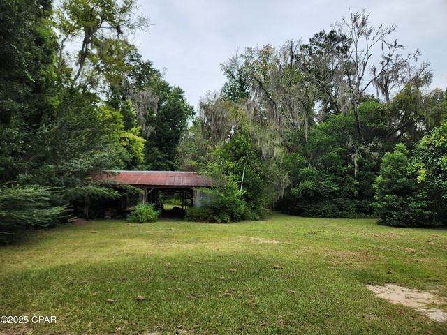 13352 NW County Road 12, Bristol, FL 32321