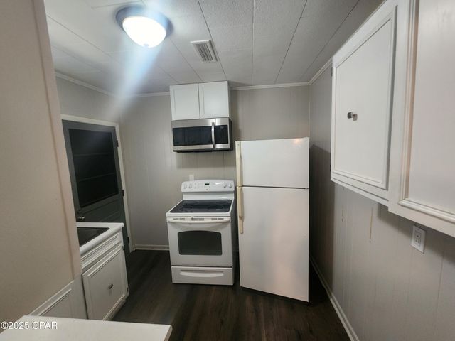 13352 NW County Road 12, Bristol, FL 32321