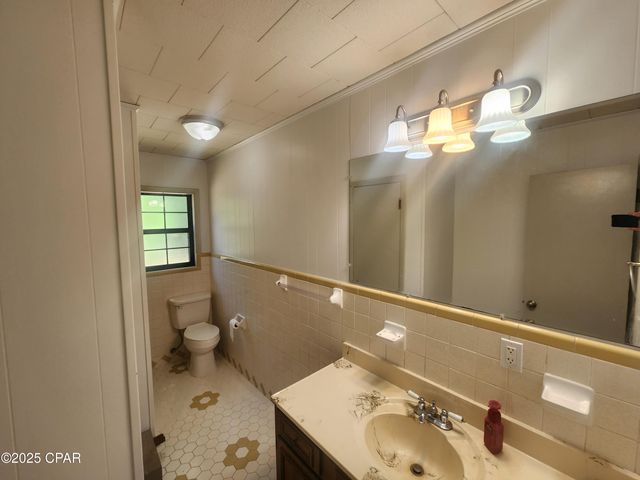 13352 NW County Road 12, Bristol, FL 32321