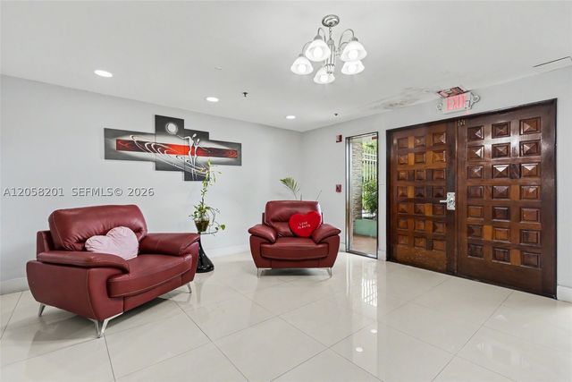 1825 W 44th Pl 509, Hialeah, FL 33012