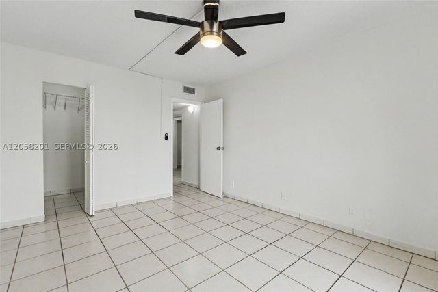 1825 W 44th Pl 509, Hialeah, FL 33012