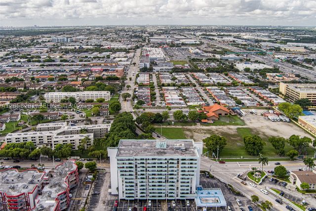 1825 W 44th Pl 509, Hialeah, FL 33012