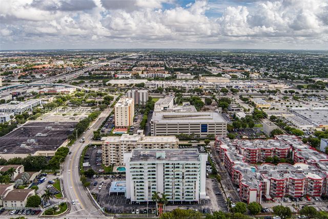 1825 W 44th Pl 509, Hialeah, FL 33012