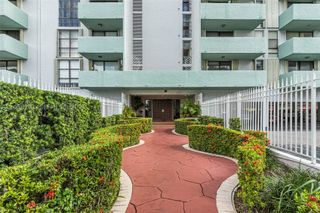 1825 W 44th Pl 509, Hialeah, FL 33012