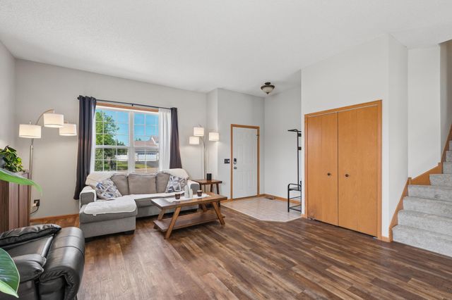 15960 Fennel Court, Apple Valley, MN 55124