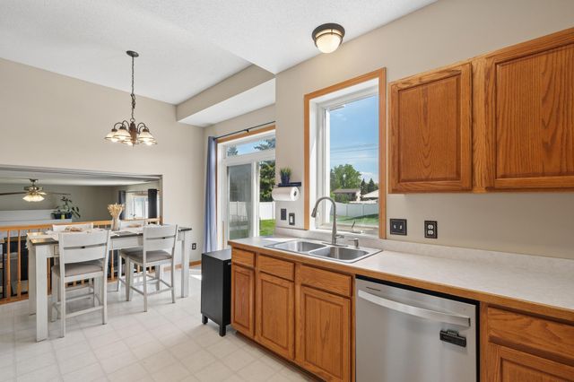 15960 Fennel Court, Apple Valley, MN 55124