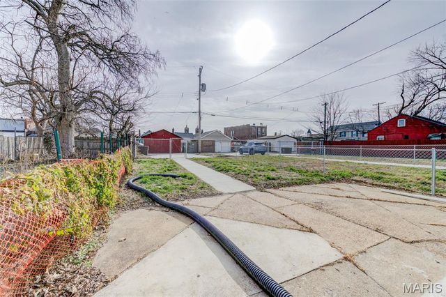 7610 Vermont Avenue, St Louis, MO 63111