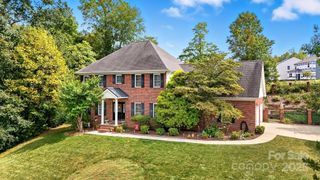 1106 38th Avenue NE, Hickory, NC 28601