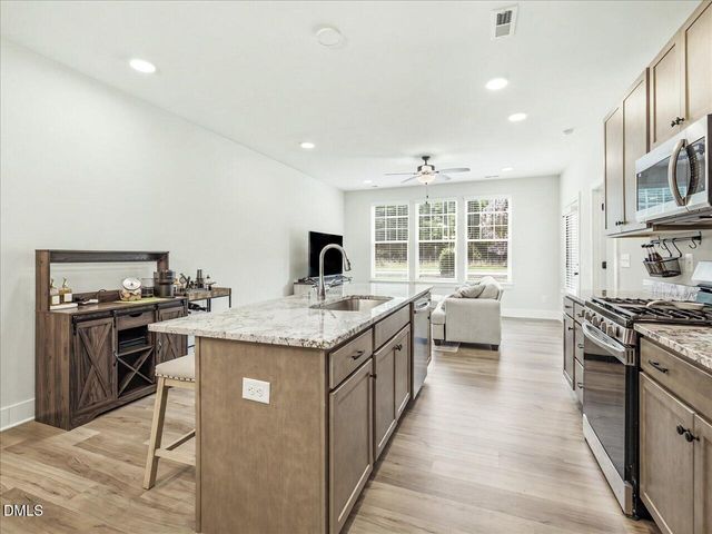 830 Pryor Street, Mebane, NC 27302