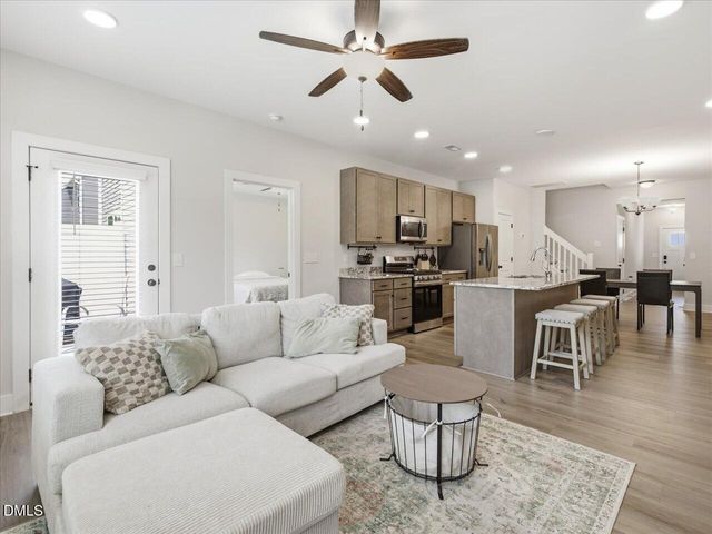 830 Pryor Street, Mebane, NC 27302
