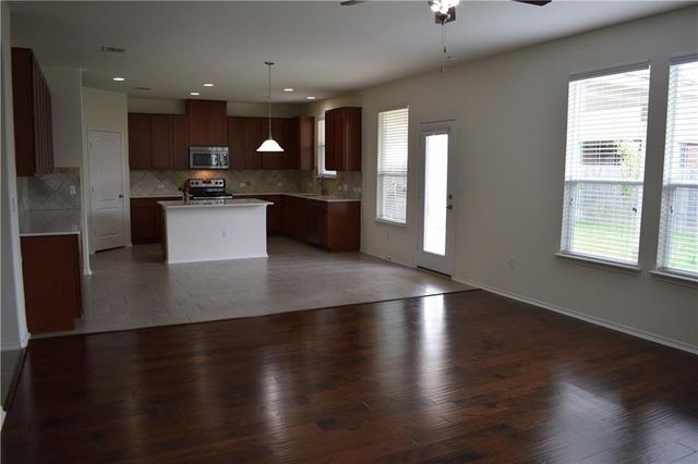 1425 Berlin LN, Austin, TX 78753