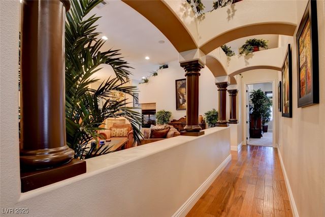 8465 Picket Ridge Court, Las Vegas, NV 89143