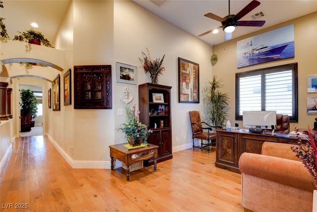 8465 Picket Ridge Court, Las Vegas, NV 89143