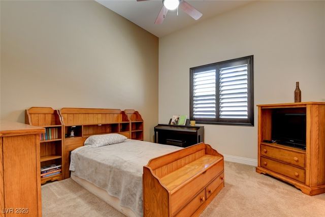 8465 Picket Ridge Court, Las Vegas, NV 89143