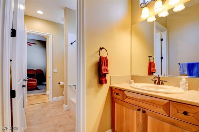 8465 Picket Ridge Court, Las Vegas, NV 89143