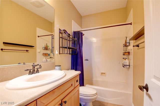 8465 Picket Ridge Court, Las Vegas, NV 89143