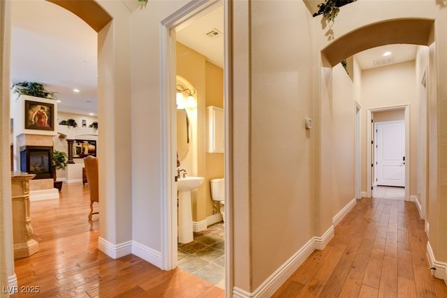 8465 Picket Ridge Court, Las Vegas, NV 89143