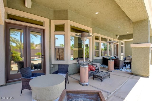 8465 Picket Ridge Court, Las Vegas, NV 89143