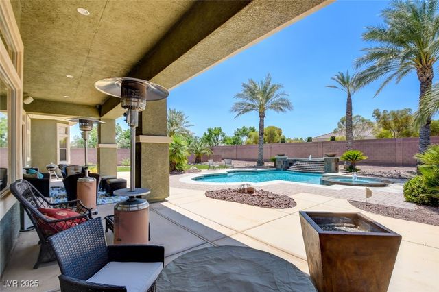 8465 Picket Ridge Court, Las Vegas, NV 89143