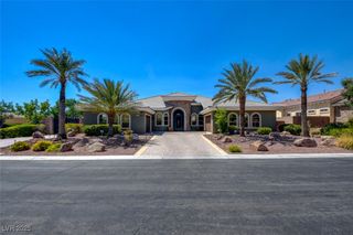8465 Picket Ridge Court, Las Vegas, NV 89143