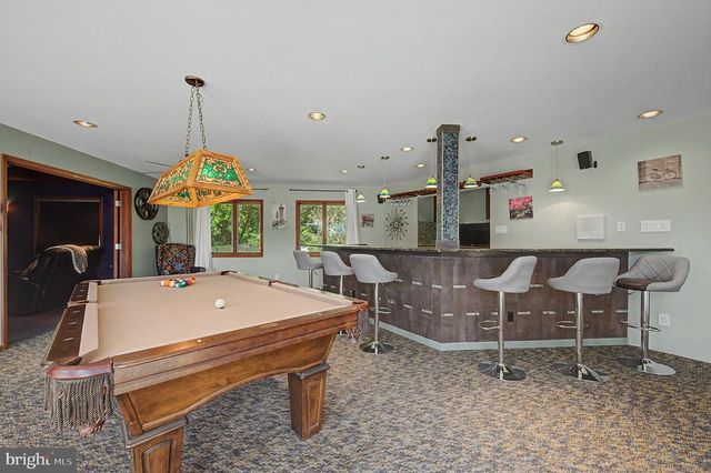 9 SEAGARDEN DR, Linwood, NJ 08221