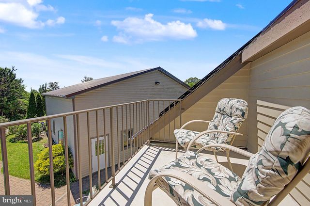9 SEAGARDEN DR, Linwood, NJ 08221