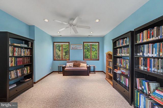 9 SEAGARDEN DR, Linwood, NJ 08221