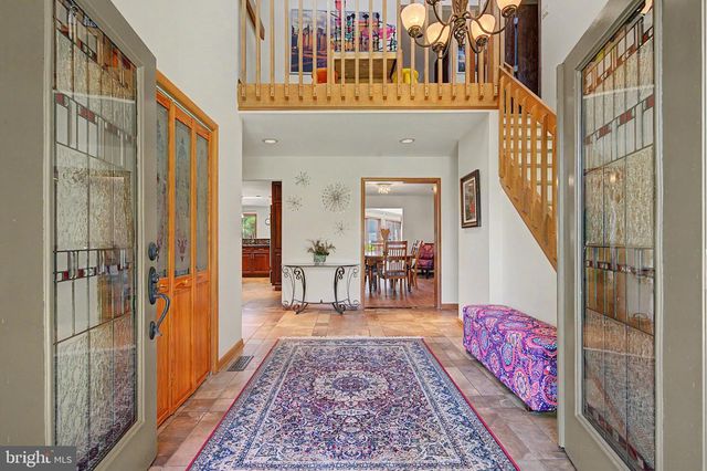 9 SEAGARDEN DR, Linwood, NJ 08221