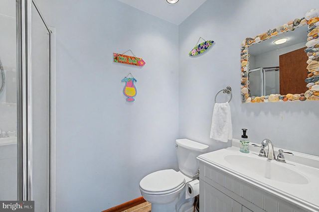 9 SEAGARDEN DR, Linwood, NJ 08221