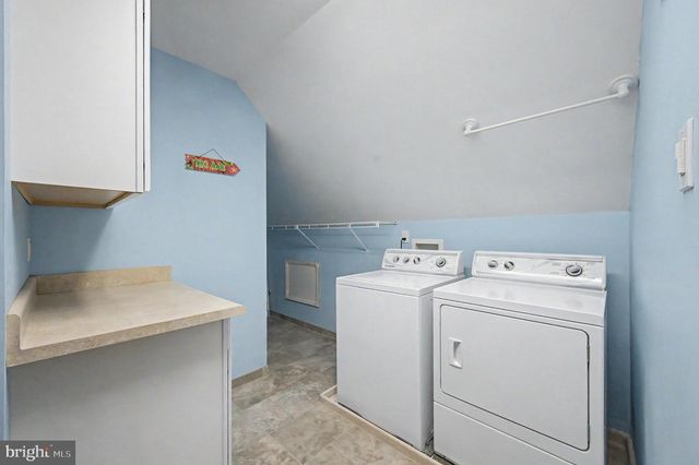 9 SEAGARDEN DR, Linwood, NJ 08221
