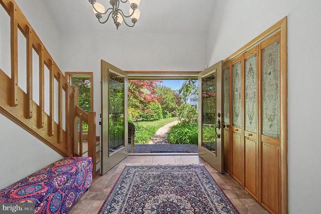 9 SEAGARDEN DR, Linwood, NJ 08221