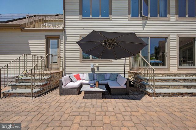 9 SEAGARDEN DR, Linwood, NJ 08221