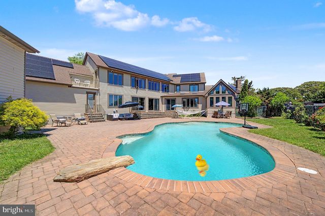 9 SEAGARDEN DR, Linwood, NJ 08221