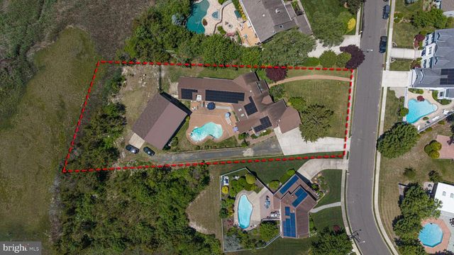9 SEAGARDEN DR, Linwood, NJ 08221