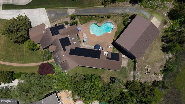 9 SEAGARDEN DR, Linwood, NJ 08221