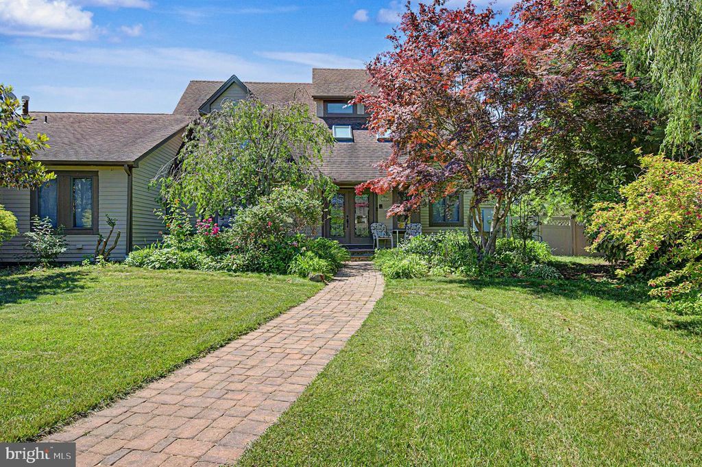 9 SEAGARDEN DR, Linwood, NJ 08221